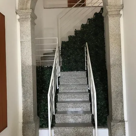 布拉加斯一室公寓 *